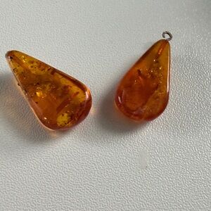 Amber Teardrop pieces could be used for earrings or necklace